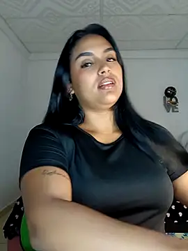 Snapshot of victoria_roussee chatting on September 25, 3:21 am victoria roussee online show from September 25, 3:21 am