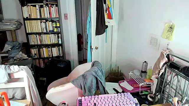 Rosiee69  online show from November 27, 12:29 pm