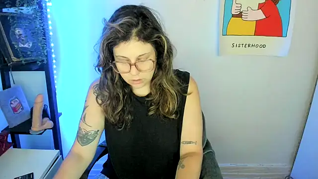 Snapshot of Rosiee69_ chatting on June 27, 1:17 pm Rosiee69 online show from June 27, 1:17 pm