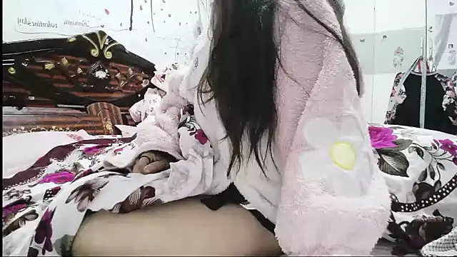 hebe-02 online show from October 31, 2:18 pm