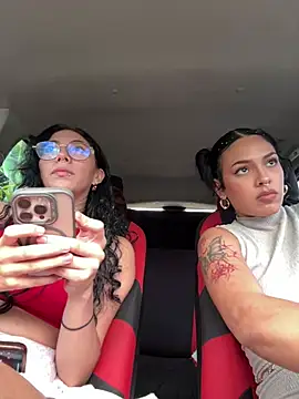 Alice surprise online show from February 1, 6:50 pm