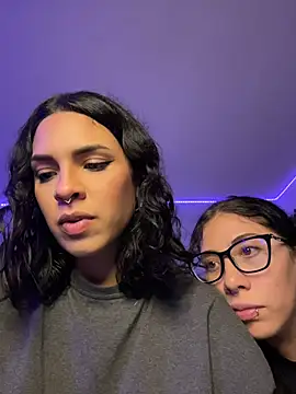 Alice surprise online show from February 17, 8:04 pm