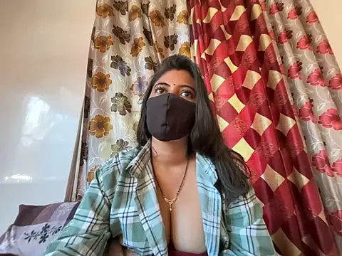 Snapshot of okbent chatting on November 3, 7:31 am okbent online show from November 3, 7:31 am