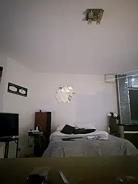 Snapshot of Mrnutella chatting on February 26, 7:09 am Mrnutella online show from February 26, 7:09 am