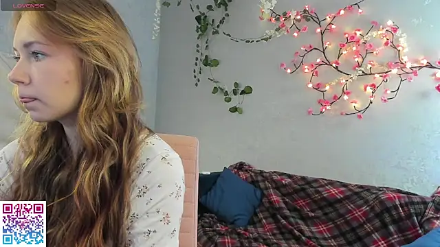 boozekirs  online show from October 22, 3:07 am