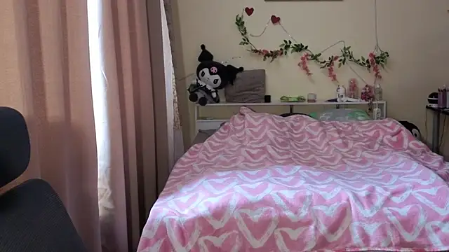 boozekirs  online show from February 16, 8:21 am