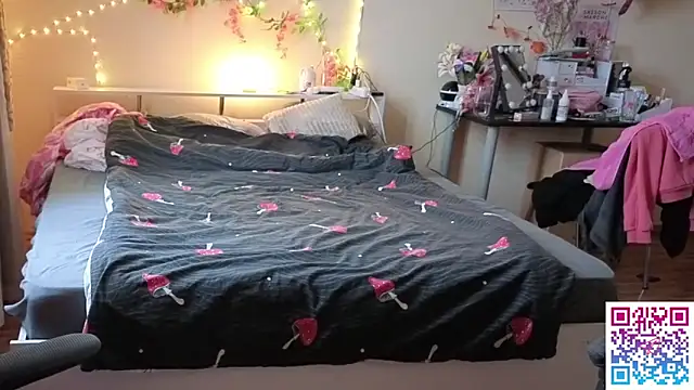 boozekirs  online show from March 9, 2:59 am