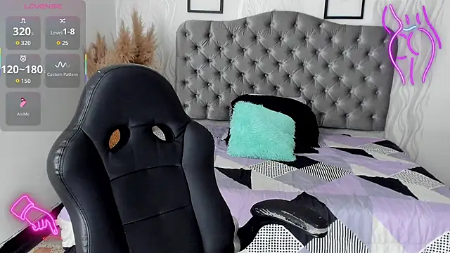 Kath latorre online show from November 12, 1:11 pm