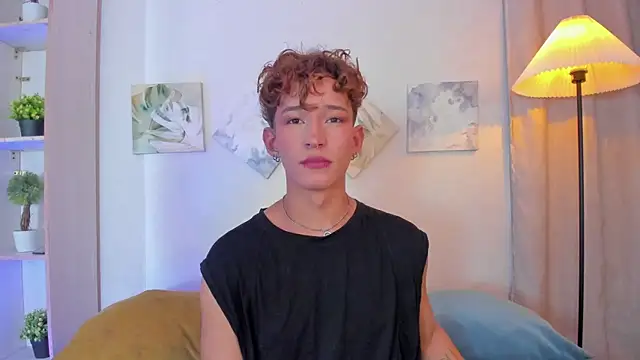 iiangel  online show from December 3, 3:14 am