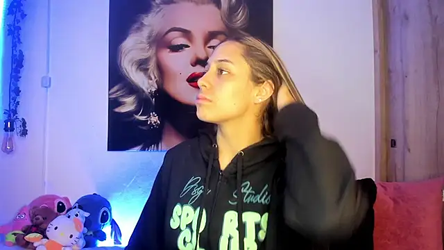 TANIA 06 online show from January 14, 1:17 pm