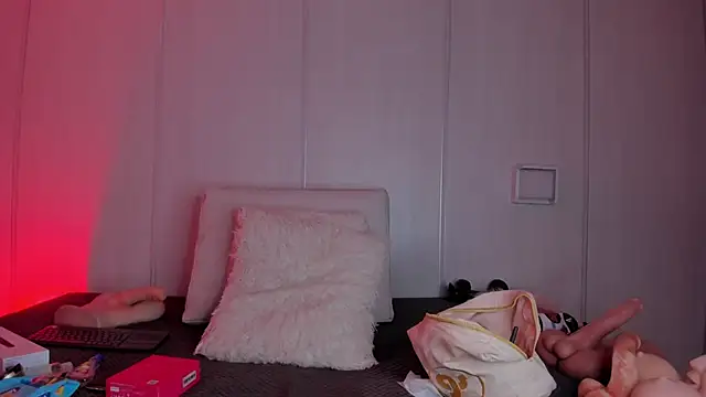 sasha riverss online show from February 18, 7:32 pm