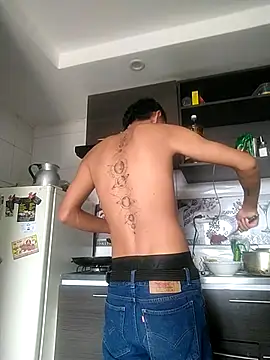 Andres Sebas online show from February 26, 9:05 pm