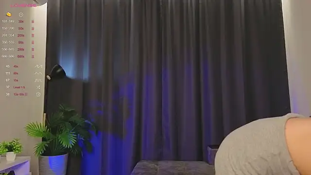 Nerdy Amy online show from November 20, 3:56 pm