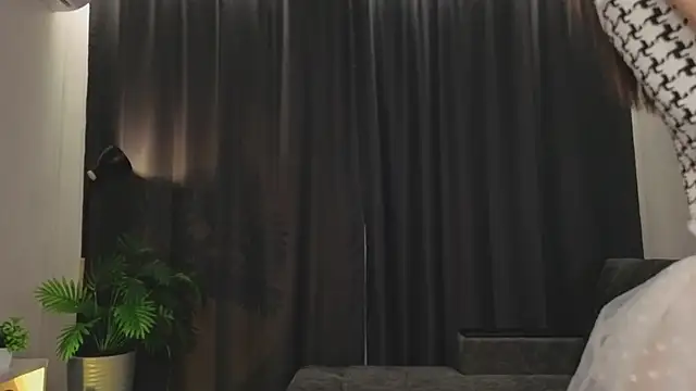 Nerdy Amy online show from November 21, 3:54 pm