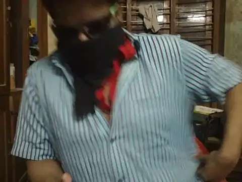 Snapshot of samdavid162 chatting on February 23, 4:13 pm samdavid162 online show from February 23, 4:13 pm