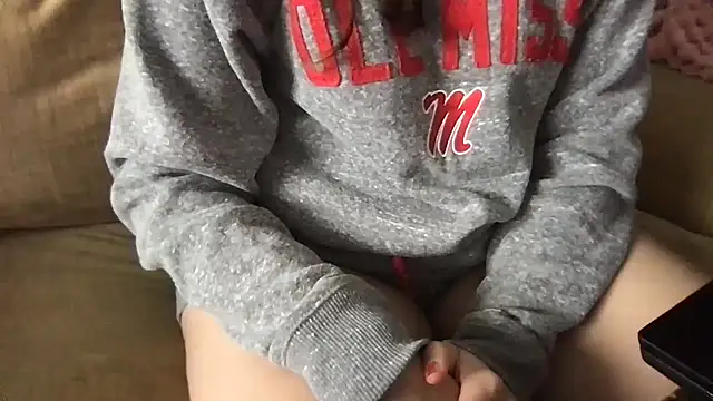 ashleighpink online show from February 5, 6:23 pm