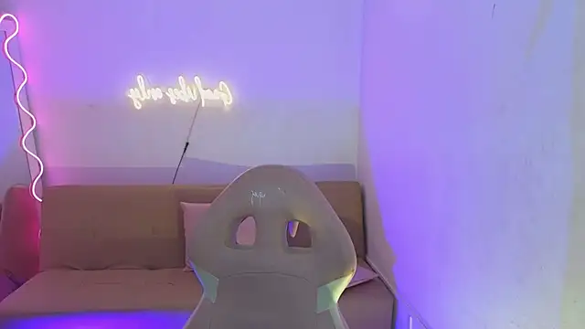 Coraline tay online show from March 5, 9:49 am