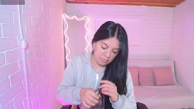 Coraline tay online show from September 15, 7:25 pm