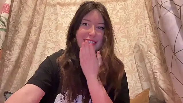 Snapshot of ashisscene chatting on July 29, 2:43 am ashisscene online show from July 29, 2:43 am
