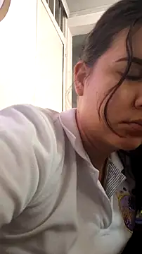 Snapshot of brii69 chatting on May 19, 2:56 pm brii69 online show from May 19, 2:56 pm