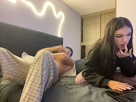 DesireLuxe online show from October 14, 7:42 am