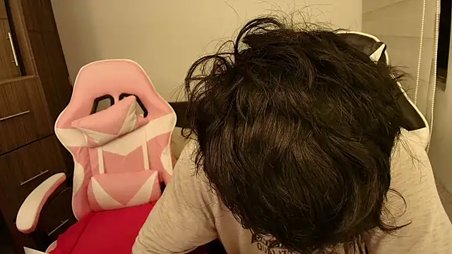 DesireLuxe online show from November 2, 5:43 am