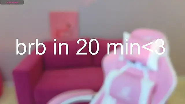 KristinMoore online show from March 22, 4:45 am