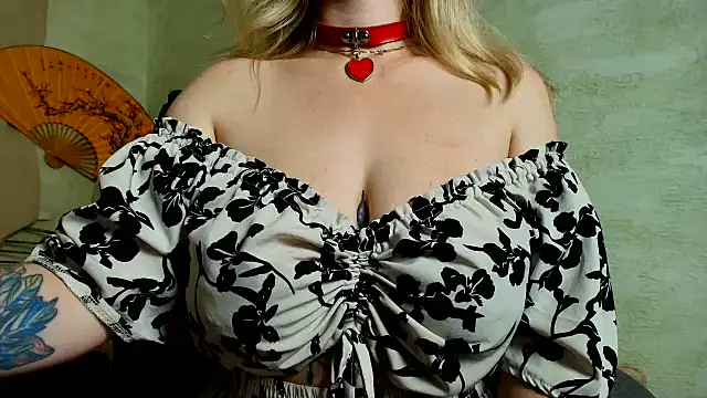 Snapshot of faiirylight chatting on June 23, 6:06 pm faiirylight online show from June 23, 6:06 pm