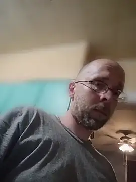 taterae online show from April 13, 8:53 am