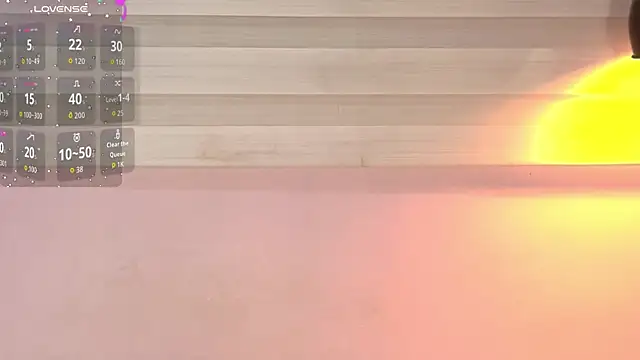 Snapshot of emily_sweett24 chatting on September 11, 12:27 pm emily sweett24 online show from September 11, 12:27 pm