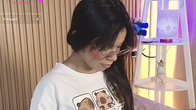 emily sweett24 online show from April 1, 12:28 pm