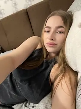 Snapshot of Milana_mil chatting on October 10, 2:05 pm Milana mil online show from October 10, 2:05 pm