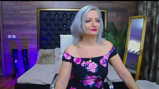 LadyTouch online show from February 1, 1:02 am