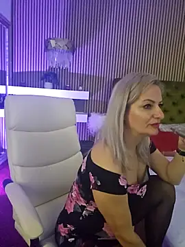 LadyTouch online show from February 6, 11:52 pm