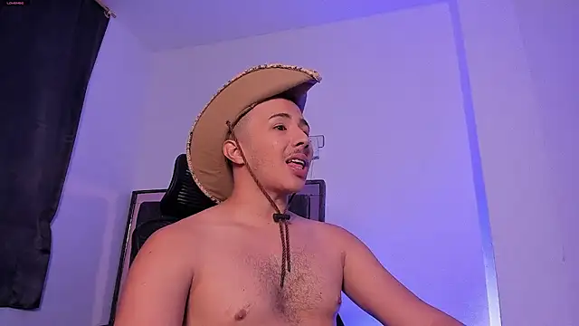 Donathoo1 online show from March 28, 3:06 am