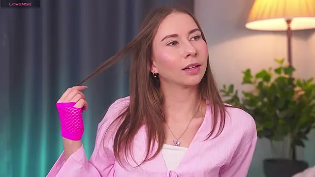 CuteJane  online show from December 5, 7:39 am