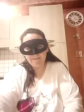 Snapshot of Dolcecurvy chatting on March 10, 10:24 pm Dolcecurvy online show from March 10, 10:24 pm