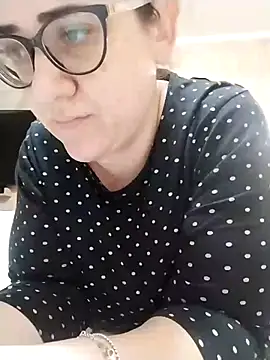 Dolcecurvy online show from November 14, 3:44 pm