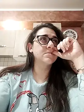 Snapshot of Dolcecurvy chatting on February 12, 10:16 pm Dolcecurvy online show from February 12, 10:16 pm