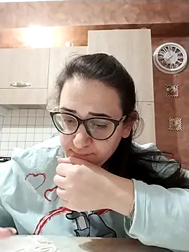 Snapshot of Dolcecurvy chatting on March 15, 10:38 pm Dolcecurvy online show from March 15, 10:38 pm