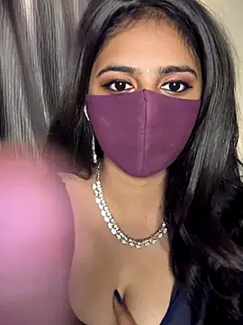 Dishasarmaa05 online show from October 25, 2:02 pm