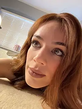 Snapshot of FrancescaFerra chatting on April 24, 4:31 pm FrancescaFerra online show from April 24, 4:31 pm