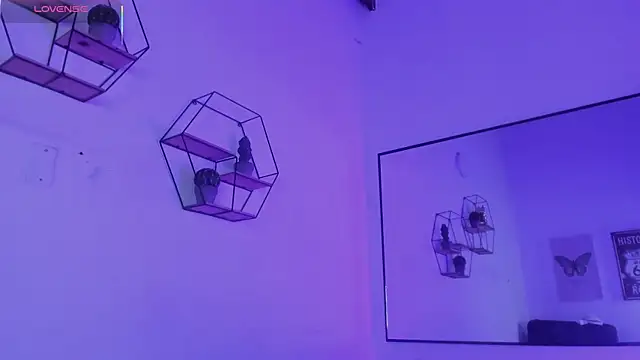 Little Lau1 online show from November 20, 6:29 pm