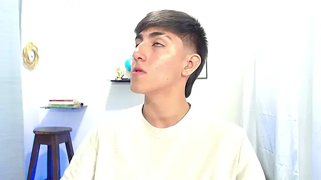 Snapshot of babymaik chatting on February 20, 8:25 pm babymaik online show from February 20, 8:25 pm