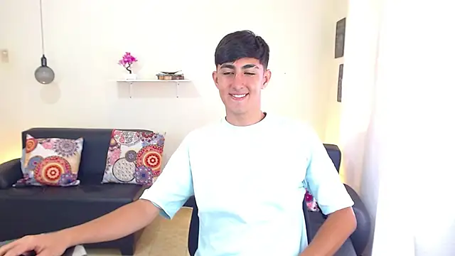 Snapshot of babymaik chatting on February 23, 4:24 pm babymaik online show from February 23, 4:24 pm