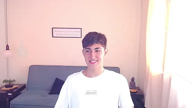 Snapshot of babymaik chatting on March 1, 1:29 pm babymaik online show from March 1, 1:29 pm