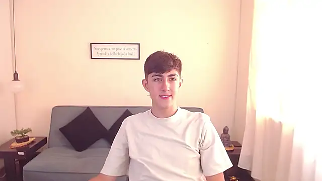 Snapshot of babymaik chatting on March 18, 1:20 pm babymaik online show from March 18, 1:20 pm