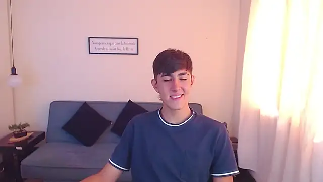 Snapshot of babymaik chatting on March 19, 1:29 pm babymaik online show from March 19, 1:29 pm