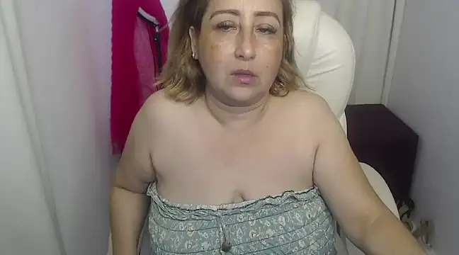 Snapshot of Mature_2025 chatting on February 25, 9:02 pm Mature 2025 online show from February 25, 9:02 pm