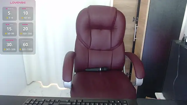 Snapshot of Mature_2025 chatting on May 11, 3:07 pm Mature 2025 online show from May 11, 3:07 pm